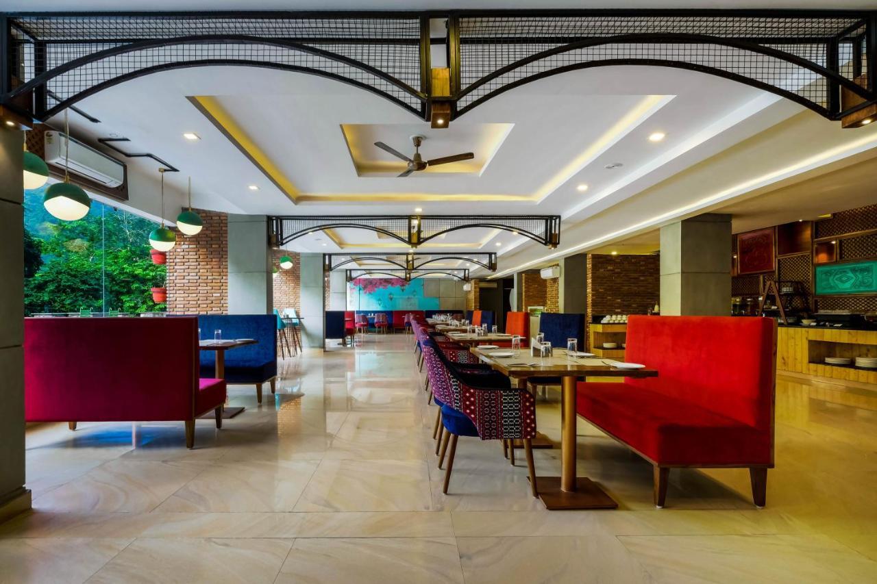 Summit By The Ganges Beach Resort & Spa Rishīkesh Esterno foto